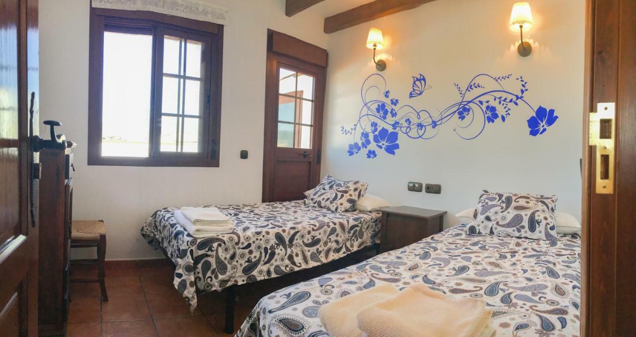 Casa De Teones *