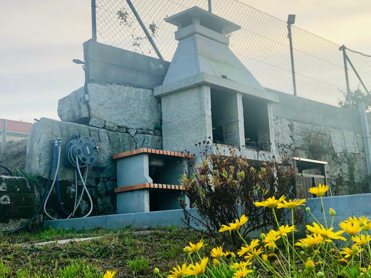 Casa Con Jardín Al Lado De Playa Hío Vilanova (Ourense)