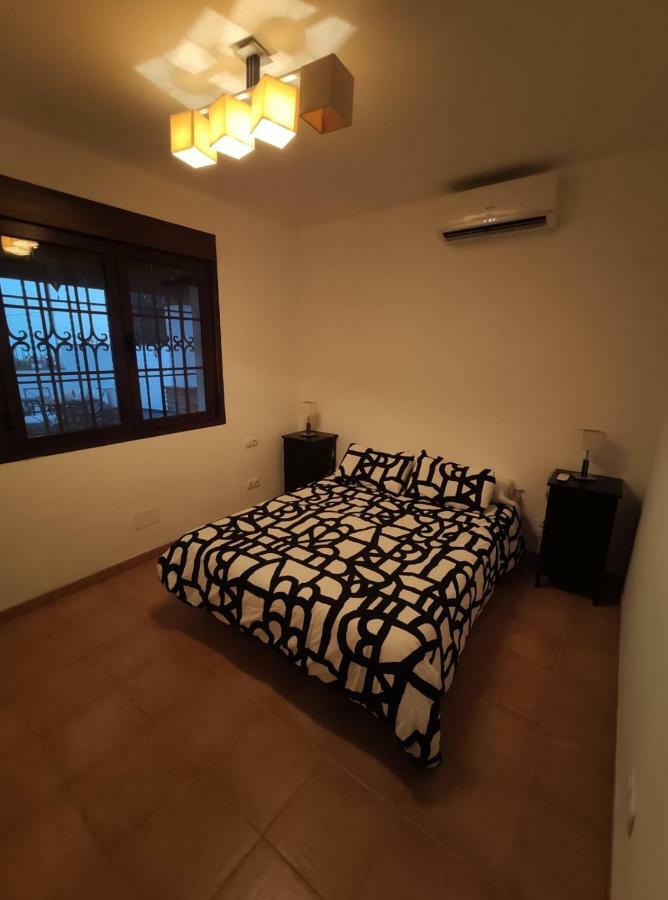 Сasa de vacaciones Bonito Chalet En La Cala Con Gran Jardín Privado *