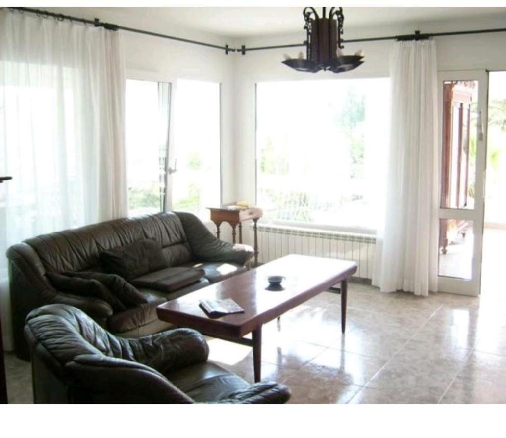 Haus Mit Pool Сasa de vacaciones *