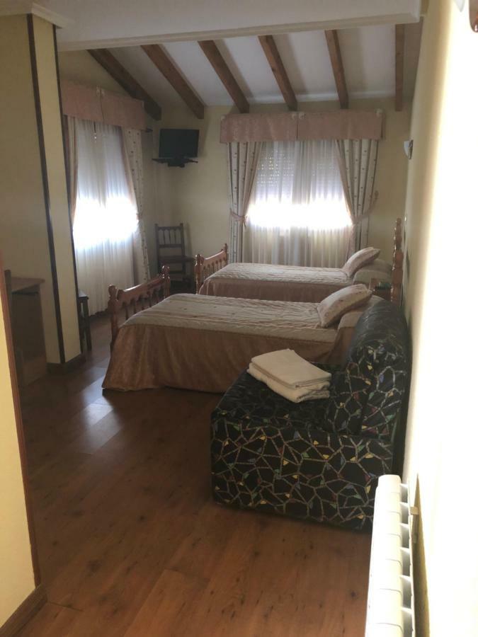El Escudo Guest house *