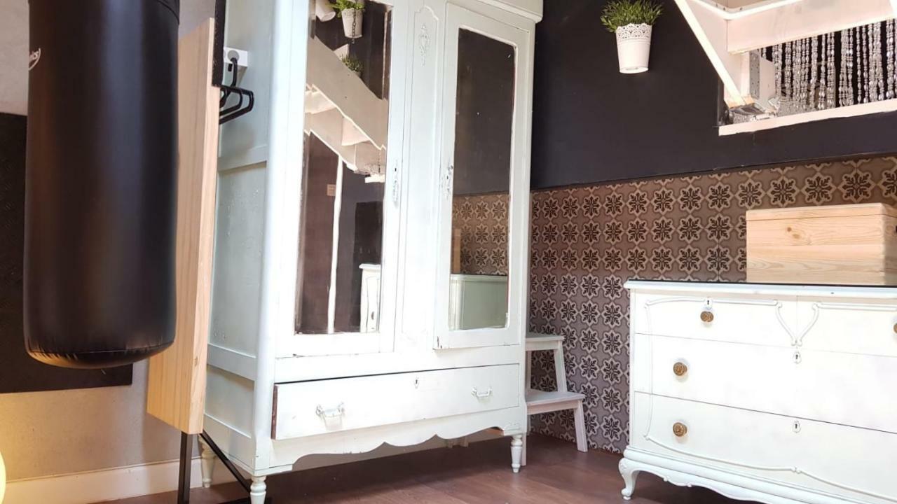 Atelier - Jardin, Wifi, Aire Acondicionado Y Netflix * Velliza