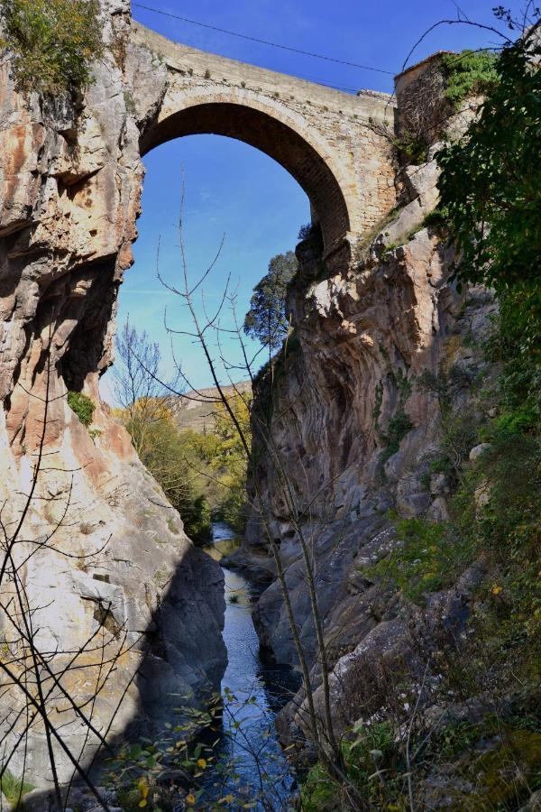 Tres Puentes Y Apartment