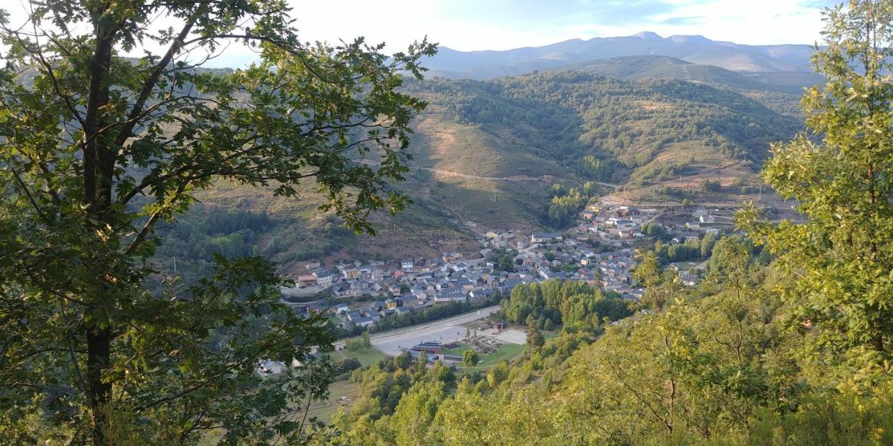 La Antigua Escuela Del Bierzo *
