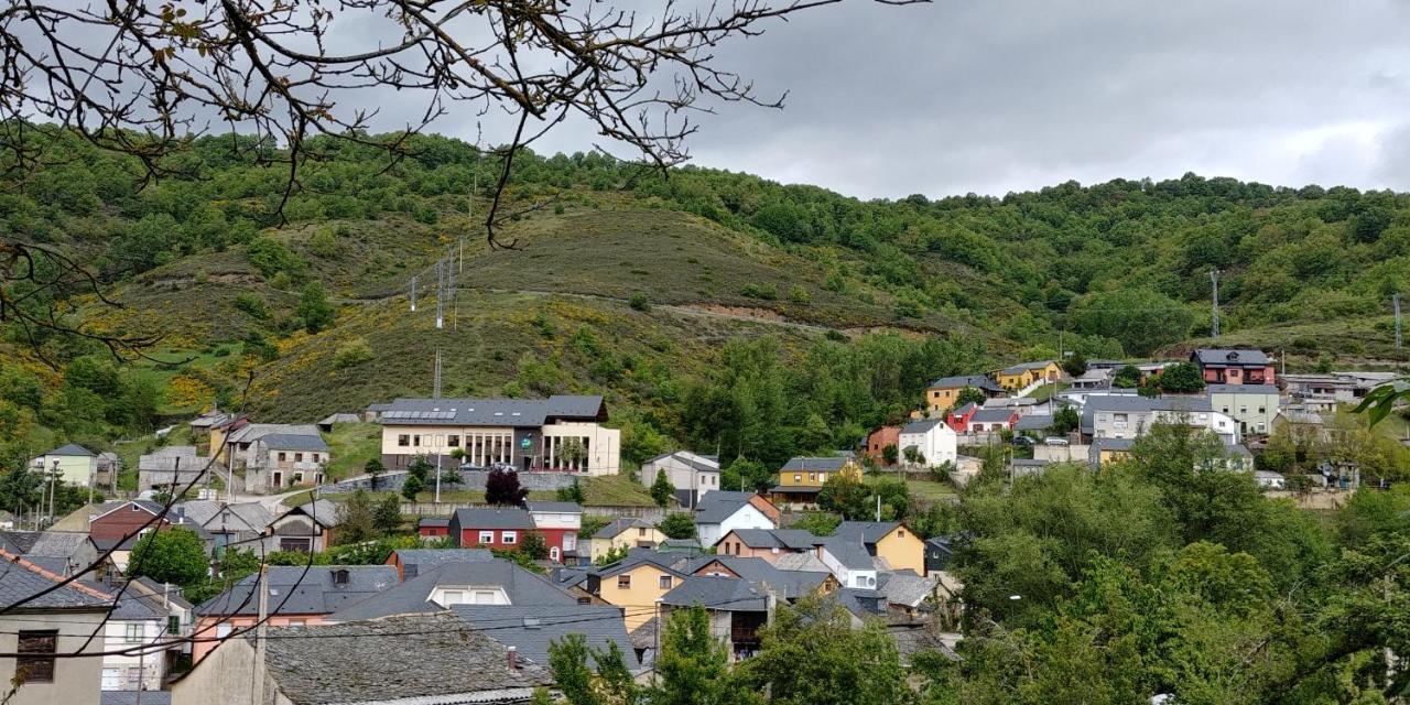 La Antigua Escuela Del Bierzo *
