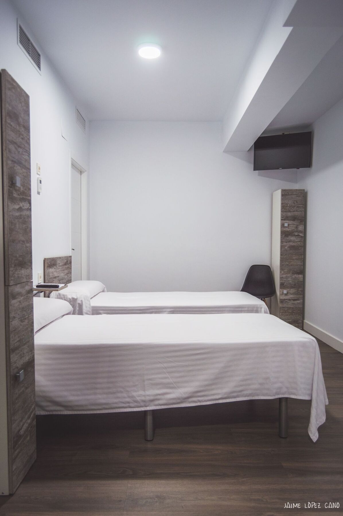 Deluxe & Guest house 2*