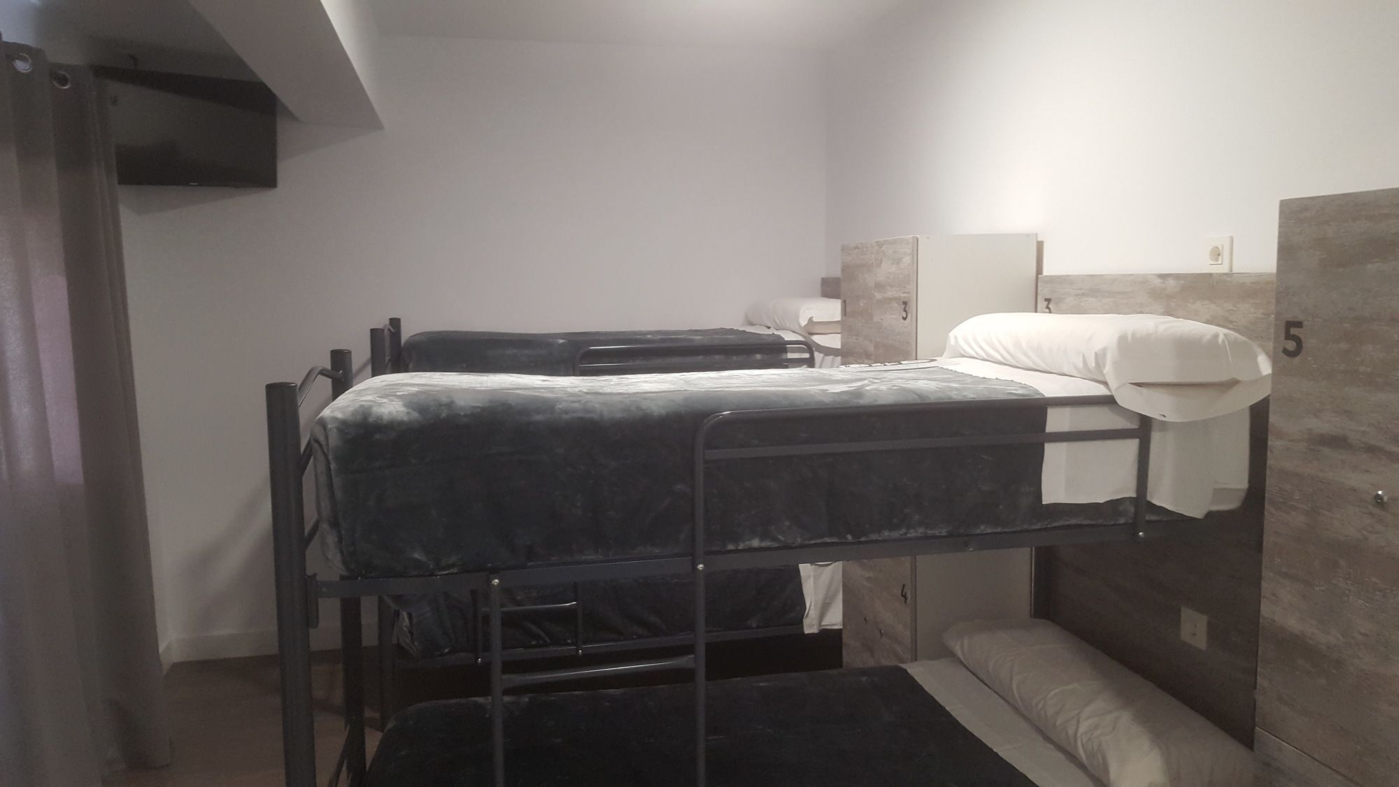 Guest house Deluxe & Merida