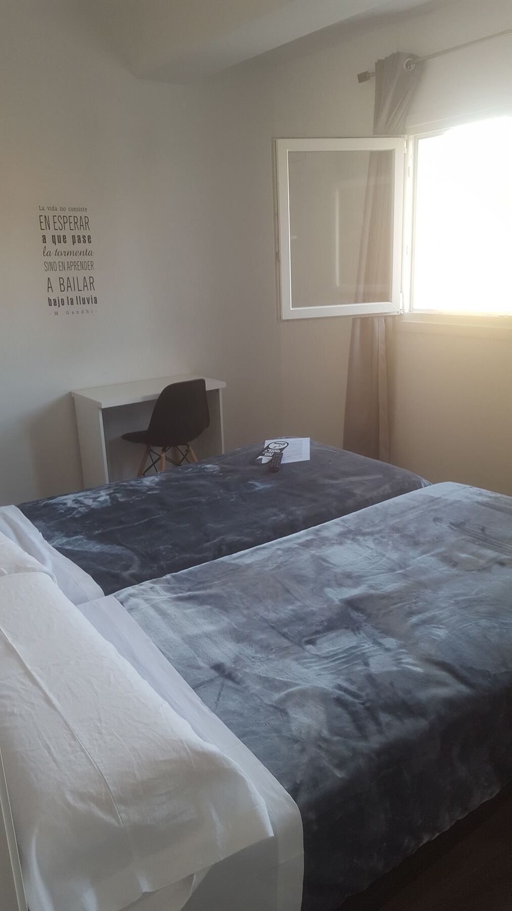 Guest house Deluxe &