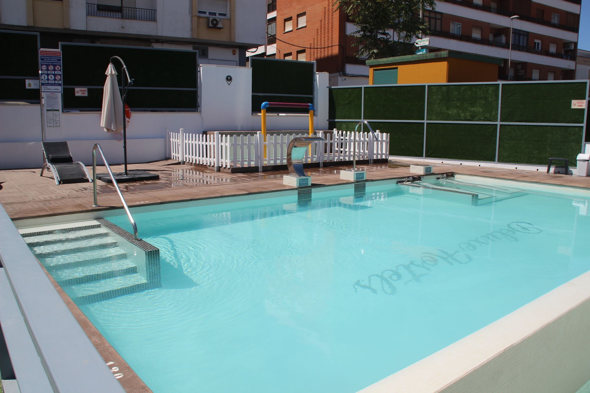 Guest house Deluxe &