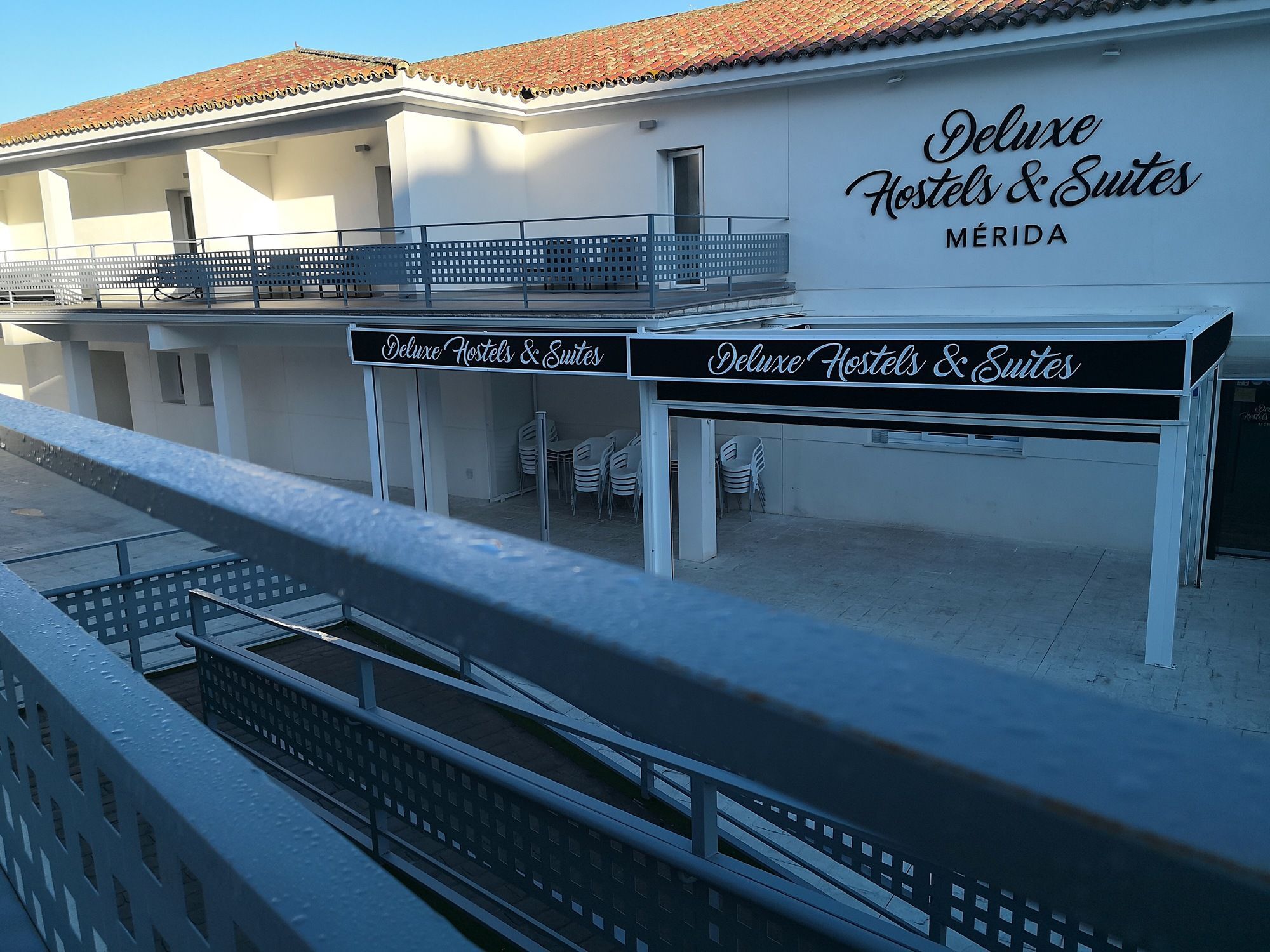 Deluxe & Guest house 2*