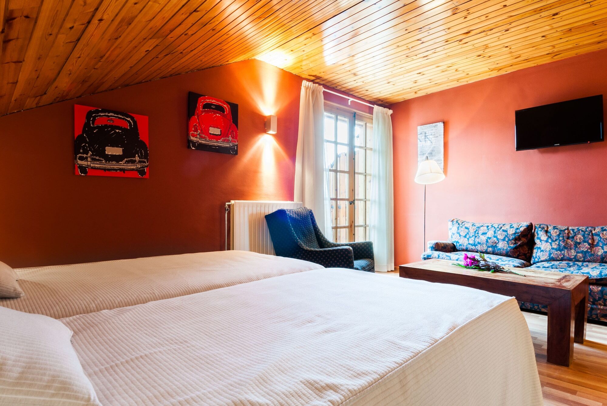 Esquirol (adults Only) 2* Llivia