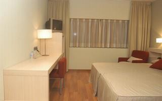 Les Torres 3* Sant Esteve Sesrovires