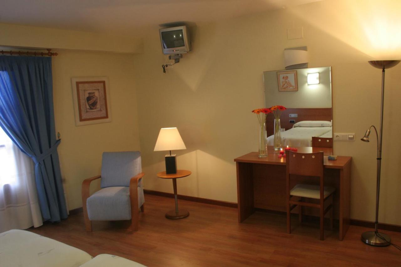 Hotel Zaravencia By Bossh Toro