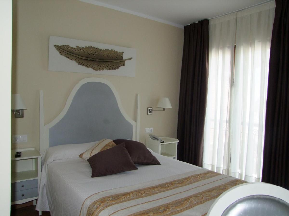 Valle De Cabezon Hotel 3*