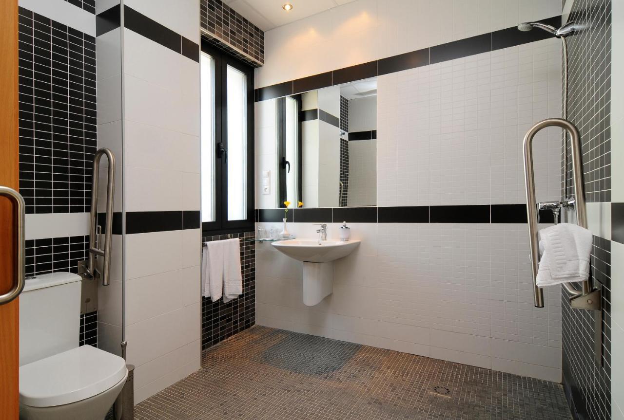 Amalurra Granada Hotel 2*