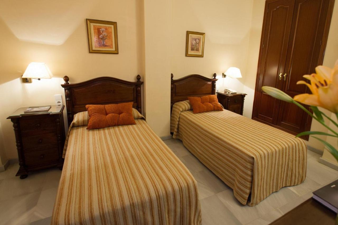 Hotel Gran Avenida Coria del Río