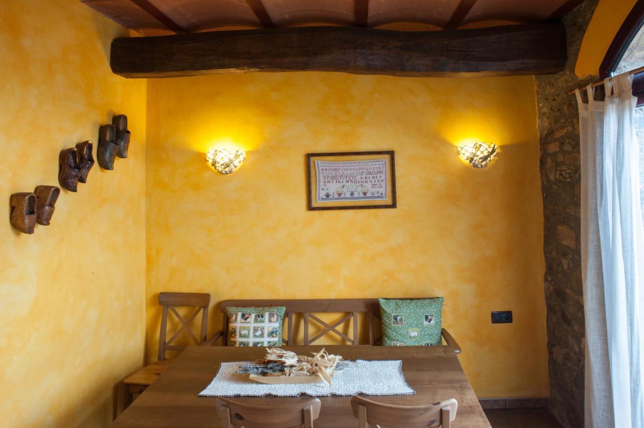 Mas La Riera Country house *