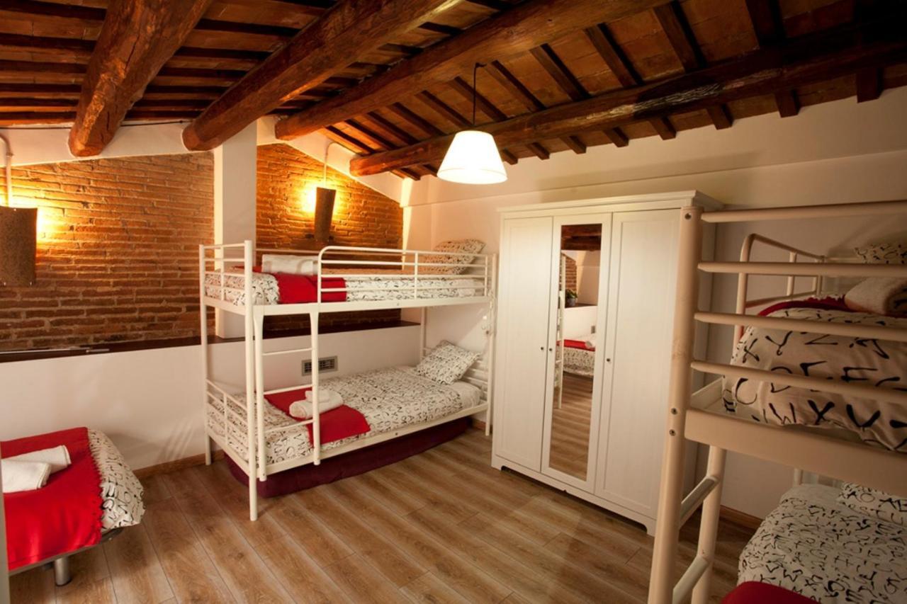 Coroleu House Hostel Barcelona