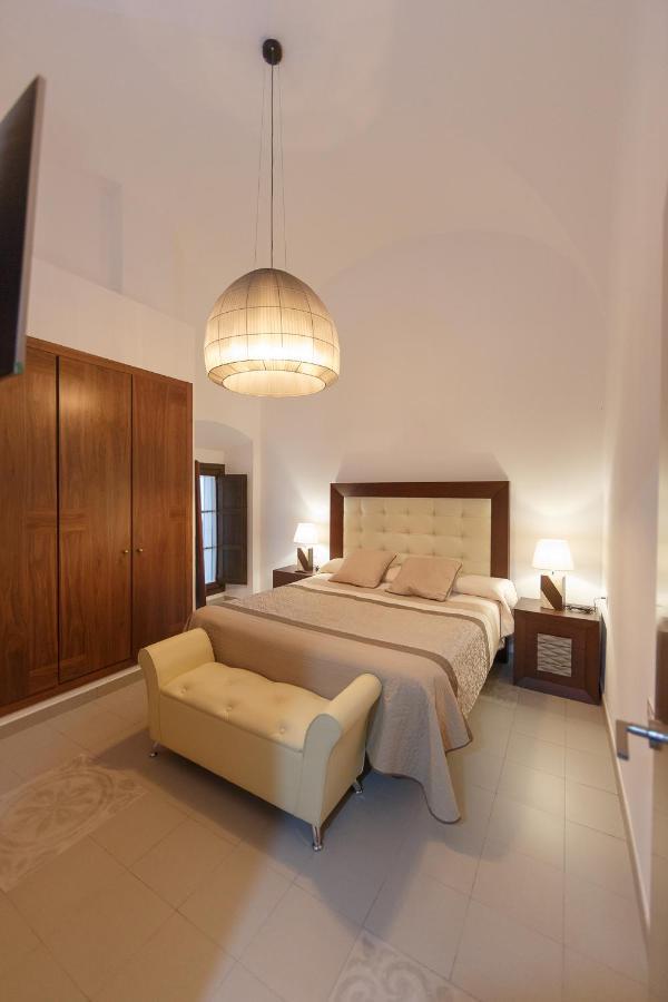 Palacio Munoz Chaves Apartment