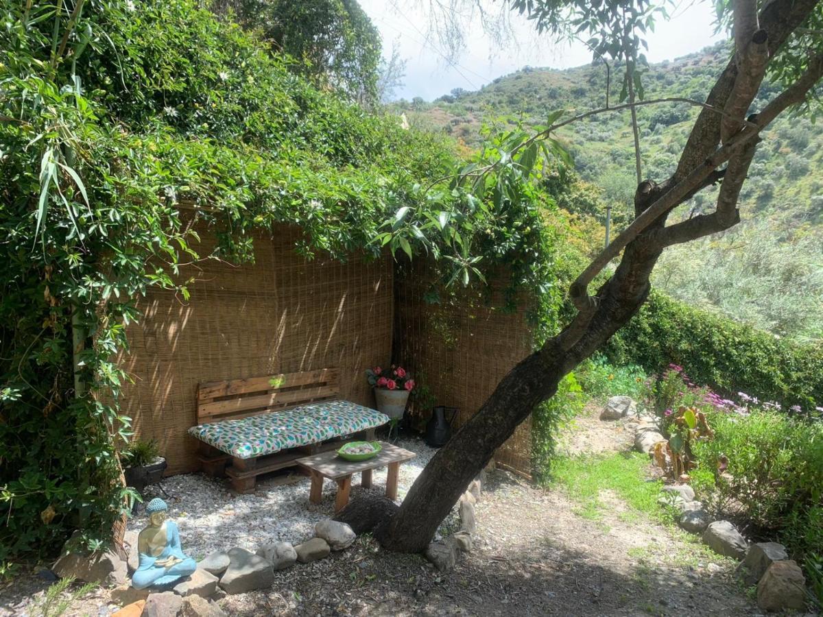 Lemon Grove Farmhouse Comares