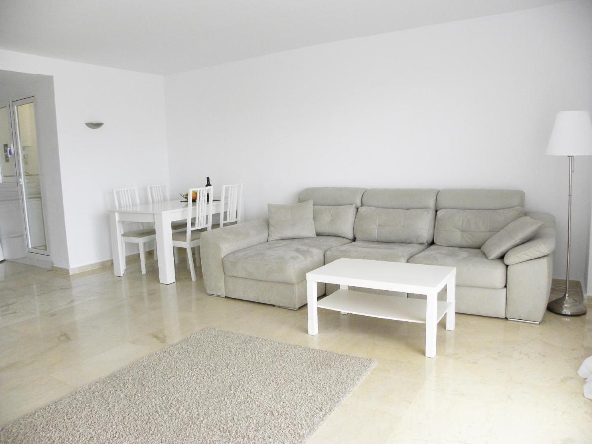Punta Prima Apartment *