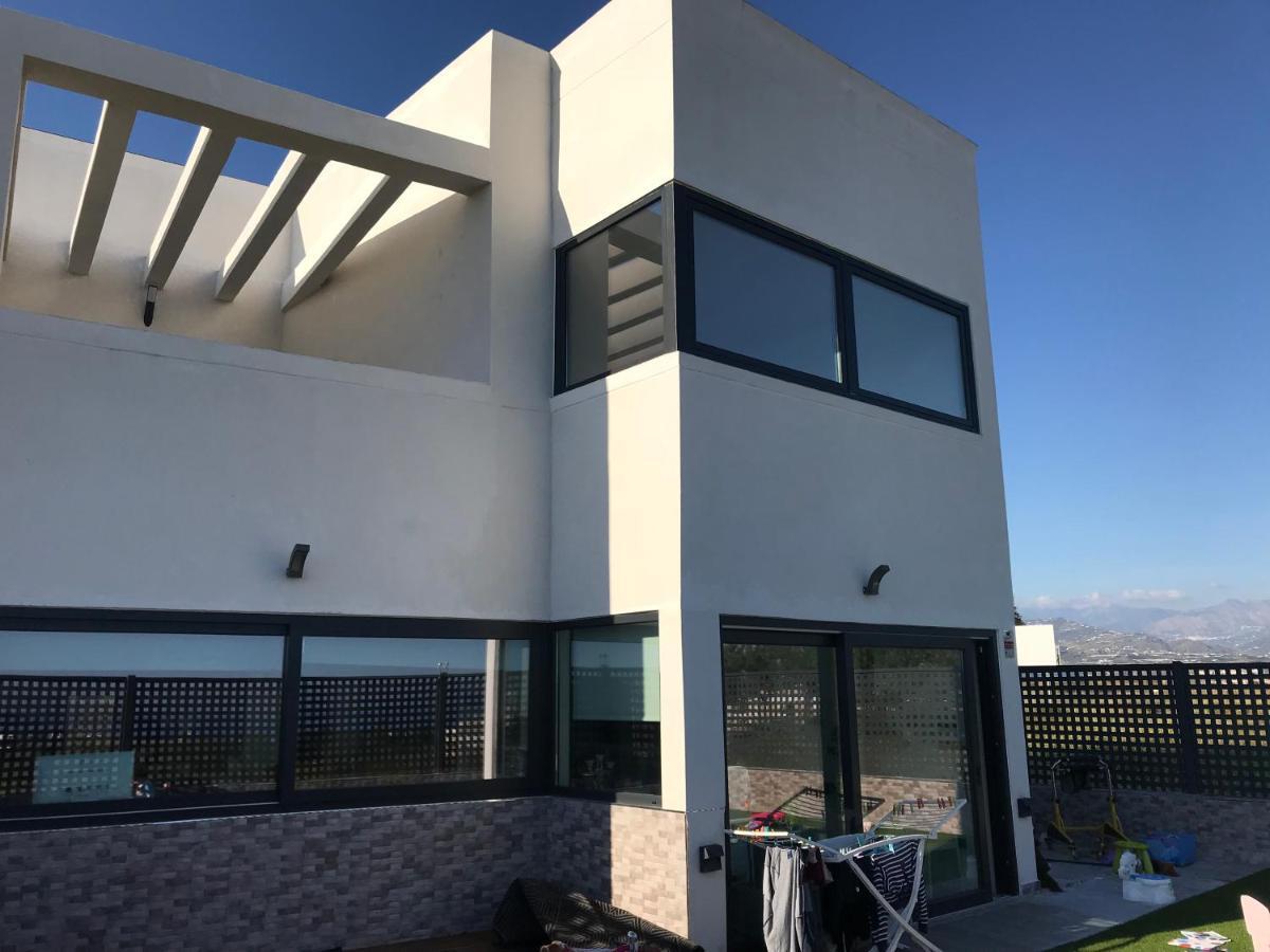 Villa Moderna Con Piscina Privada, Jardin Y Vista Al Mar Torre Del Mar