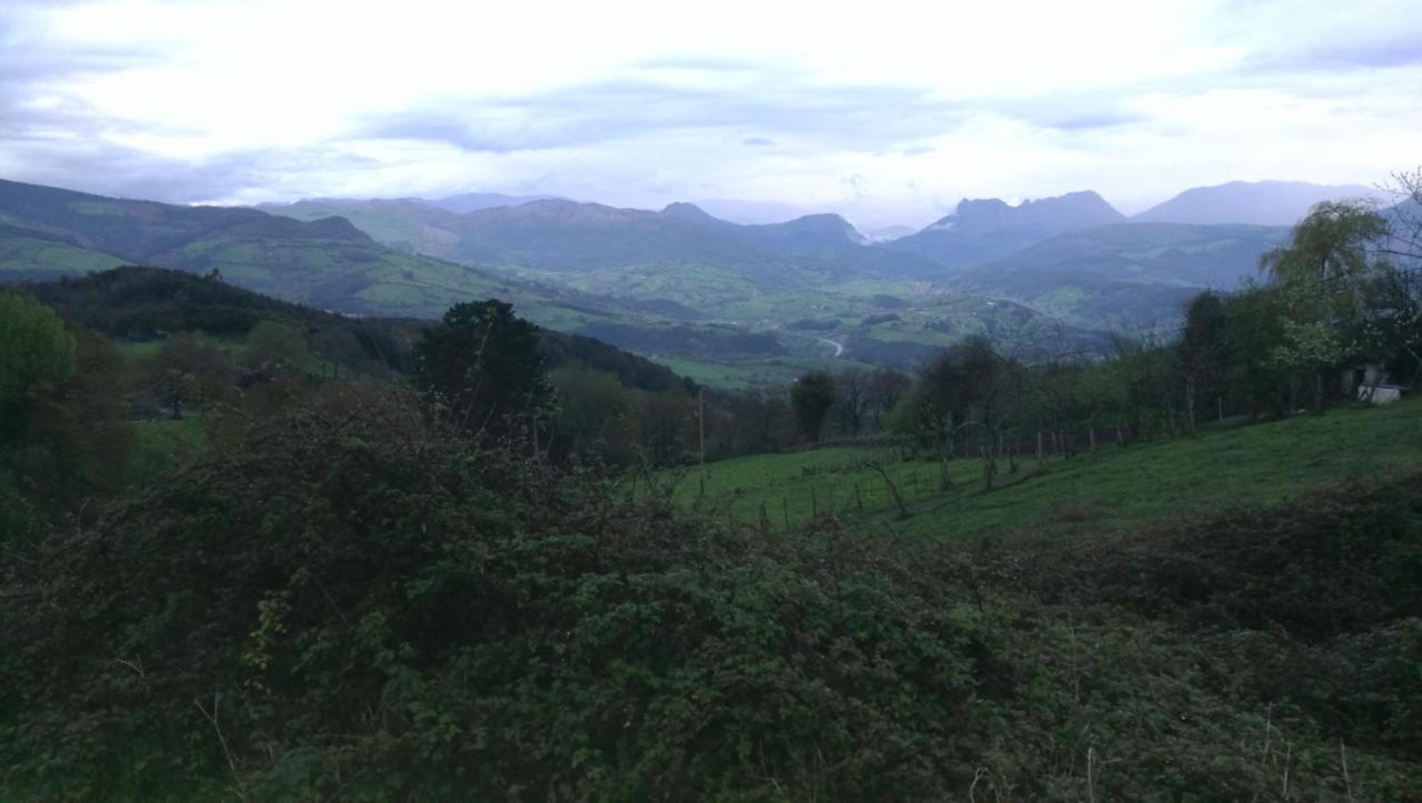Holiday home Elbosqueencantadocantabria Ampuero