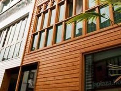 Hotel La Plaza Ii 3*