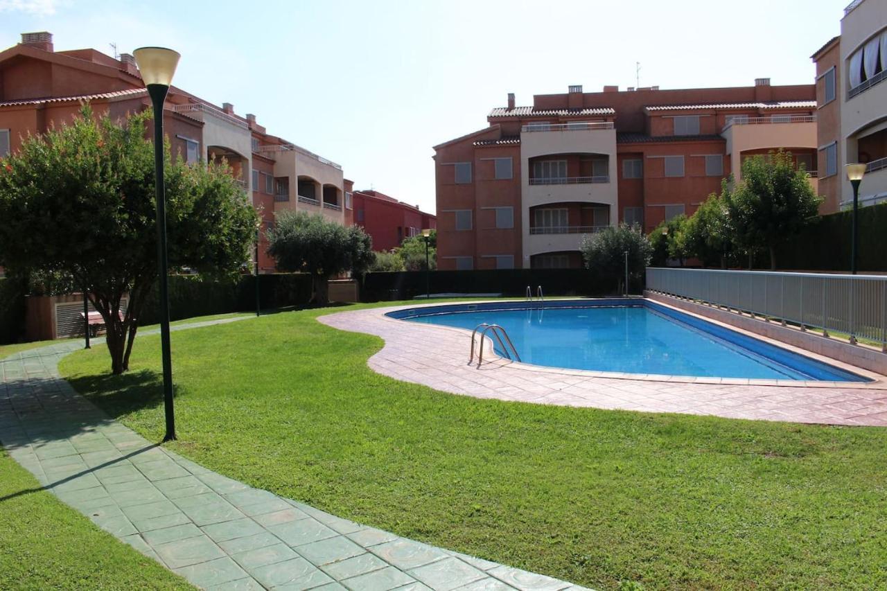 Planta Baja Acceso Directo Piscina Apartment *