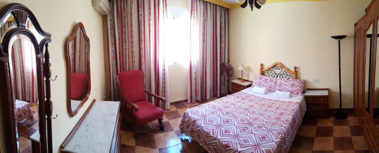 Vivienda Fitness Virgen Angustia * Granada