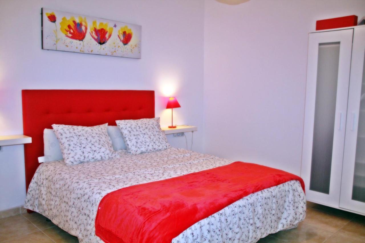 Apartment Alojamiento Amapola, En El Centro De Vilanova