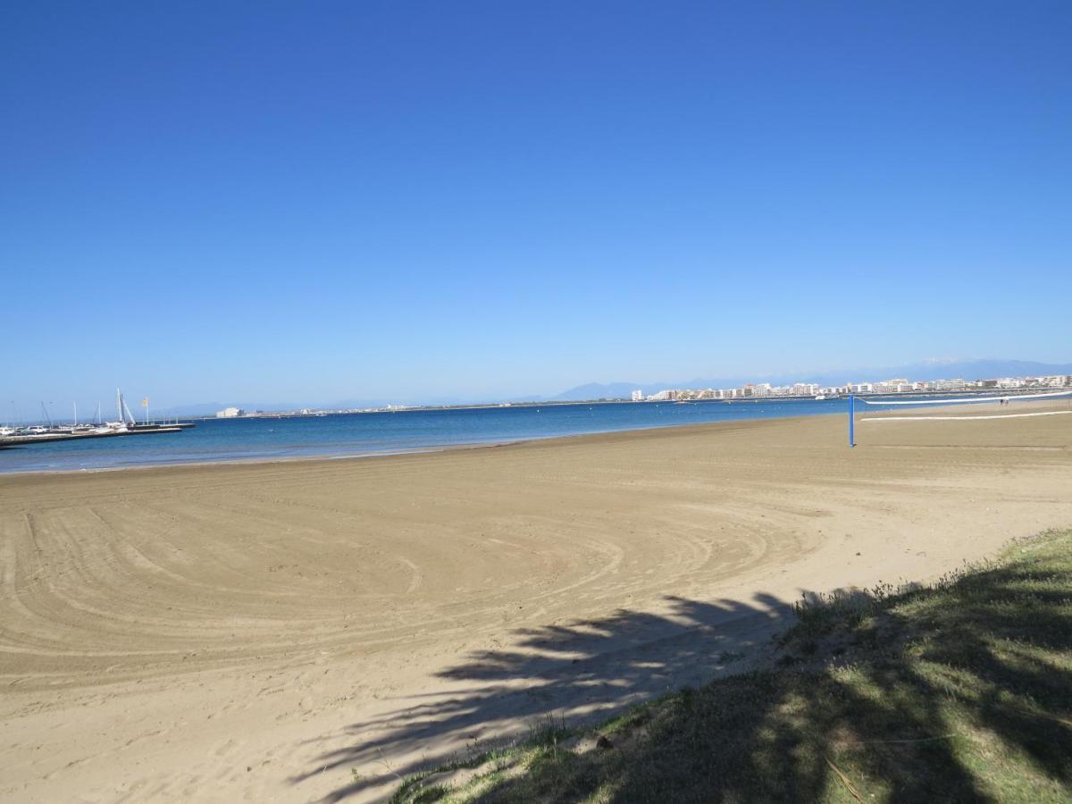 Apartment Puig Rom 106 *
