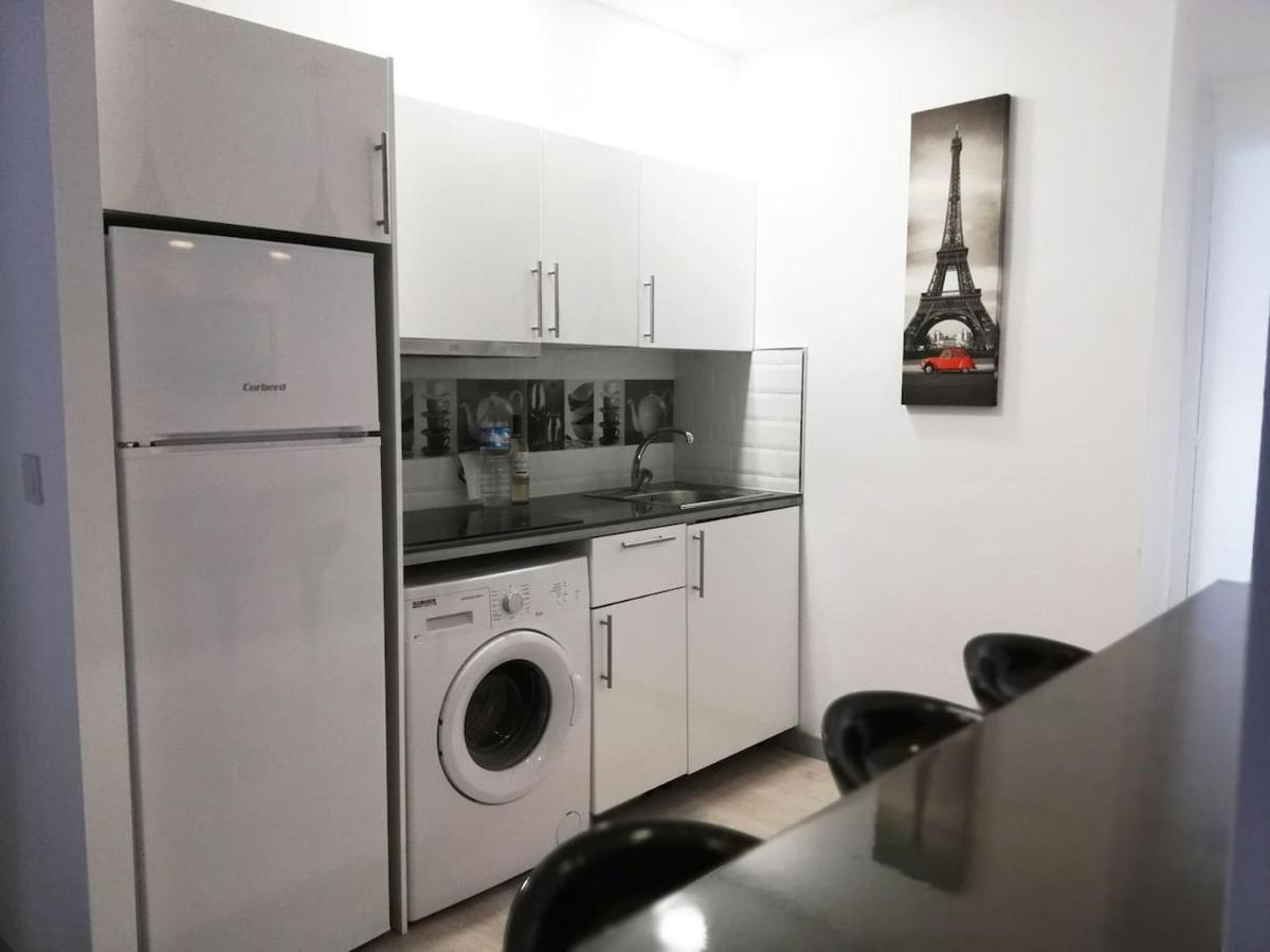 3 Bedroom 150 M From The *