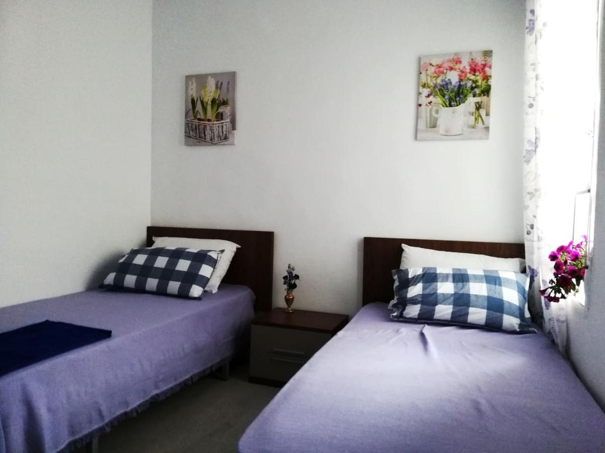 3 Bedroom 150 M From The * Torrevieja