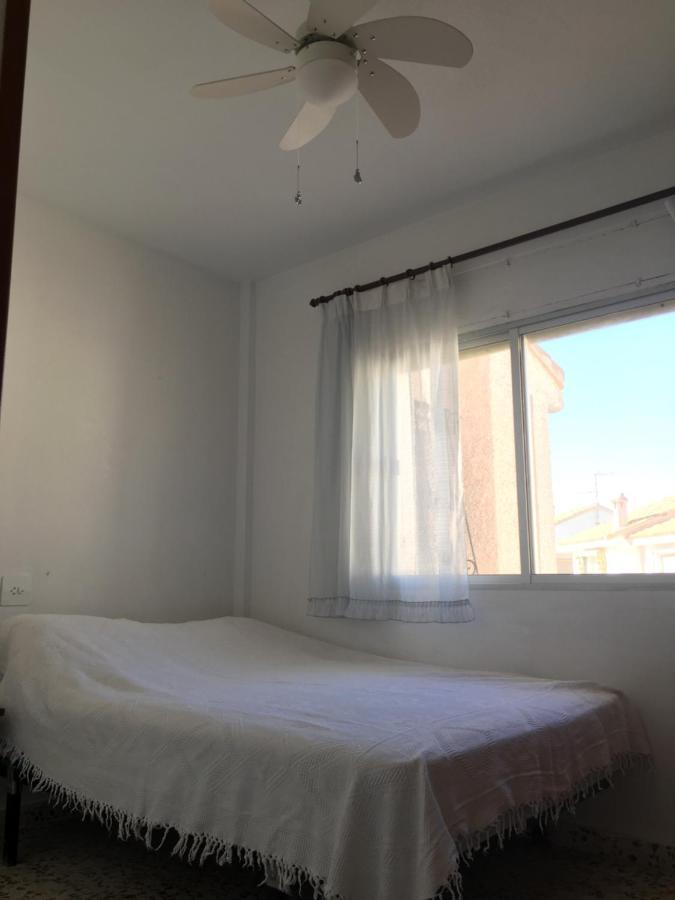 Flat With Sea Views 200m From The