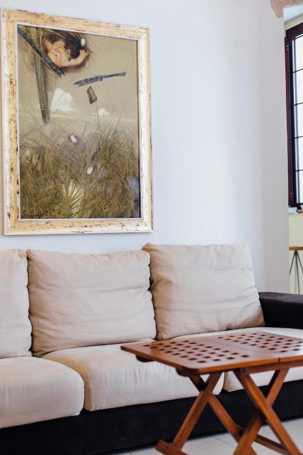 Bright And Central- 2bd 1bth- Malhara Seville