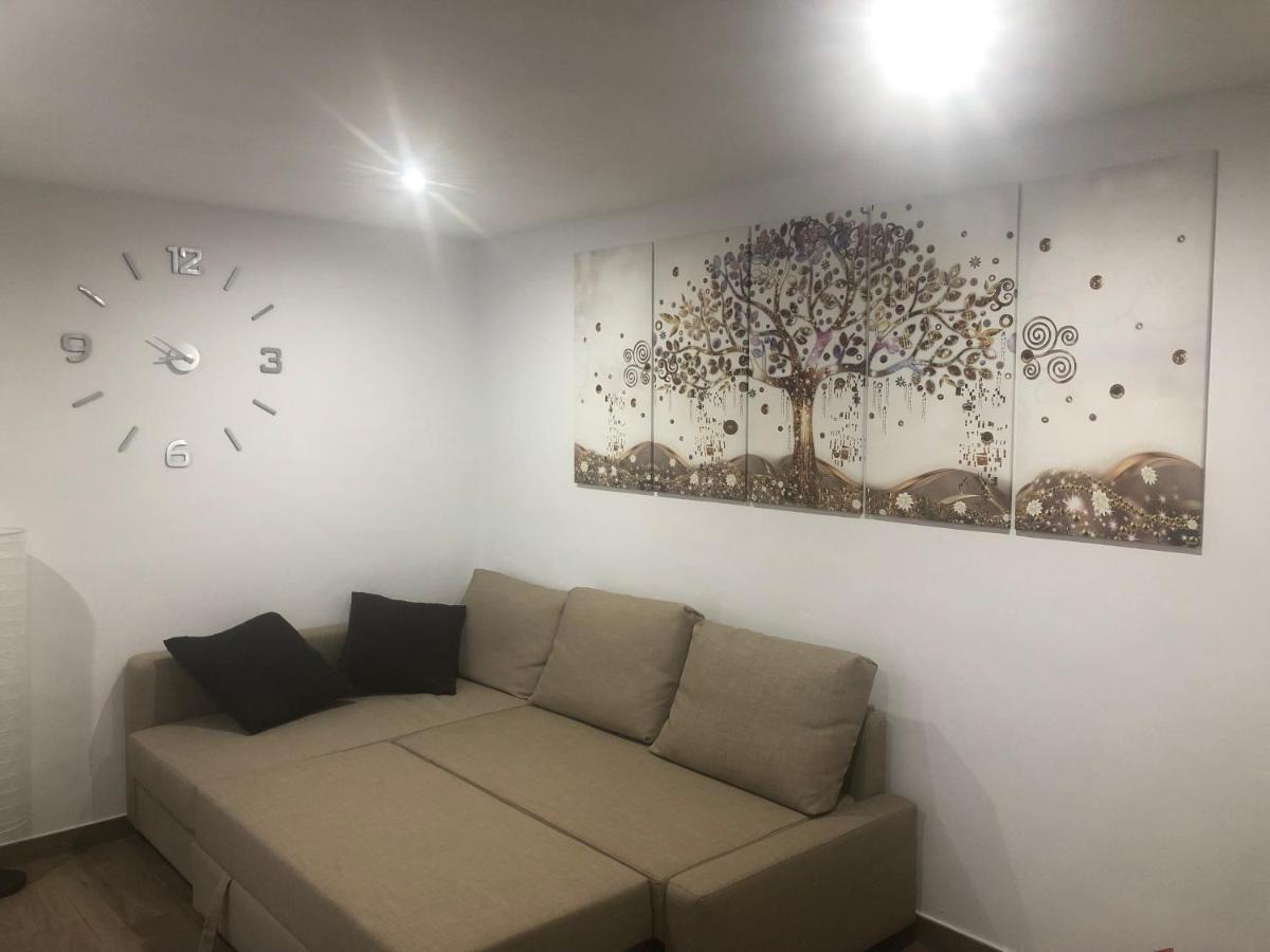 De Lola Apartment *