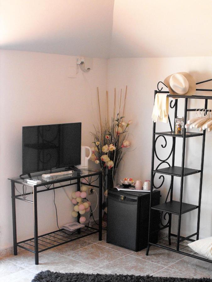 Casa Martinez & D'hotes A 3 Kms De Montserrat Valencia Homestay