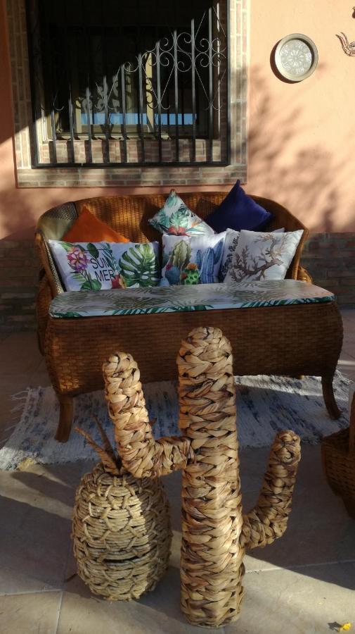 Homestay Casa Martinez & D'hotes A 3 Kms De Montserrat Valencia
