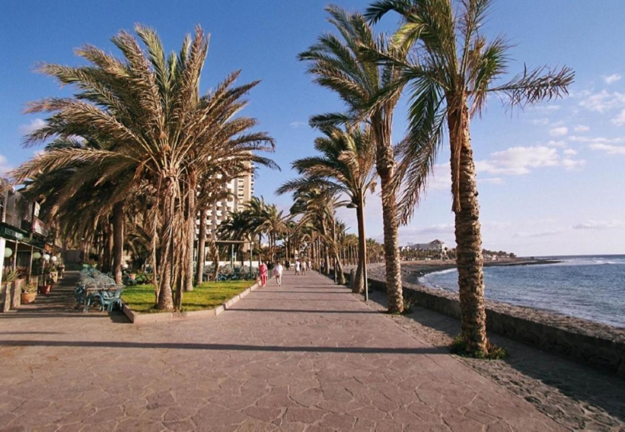 Summer Light In Playa De Americas Apartamento