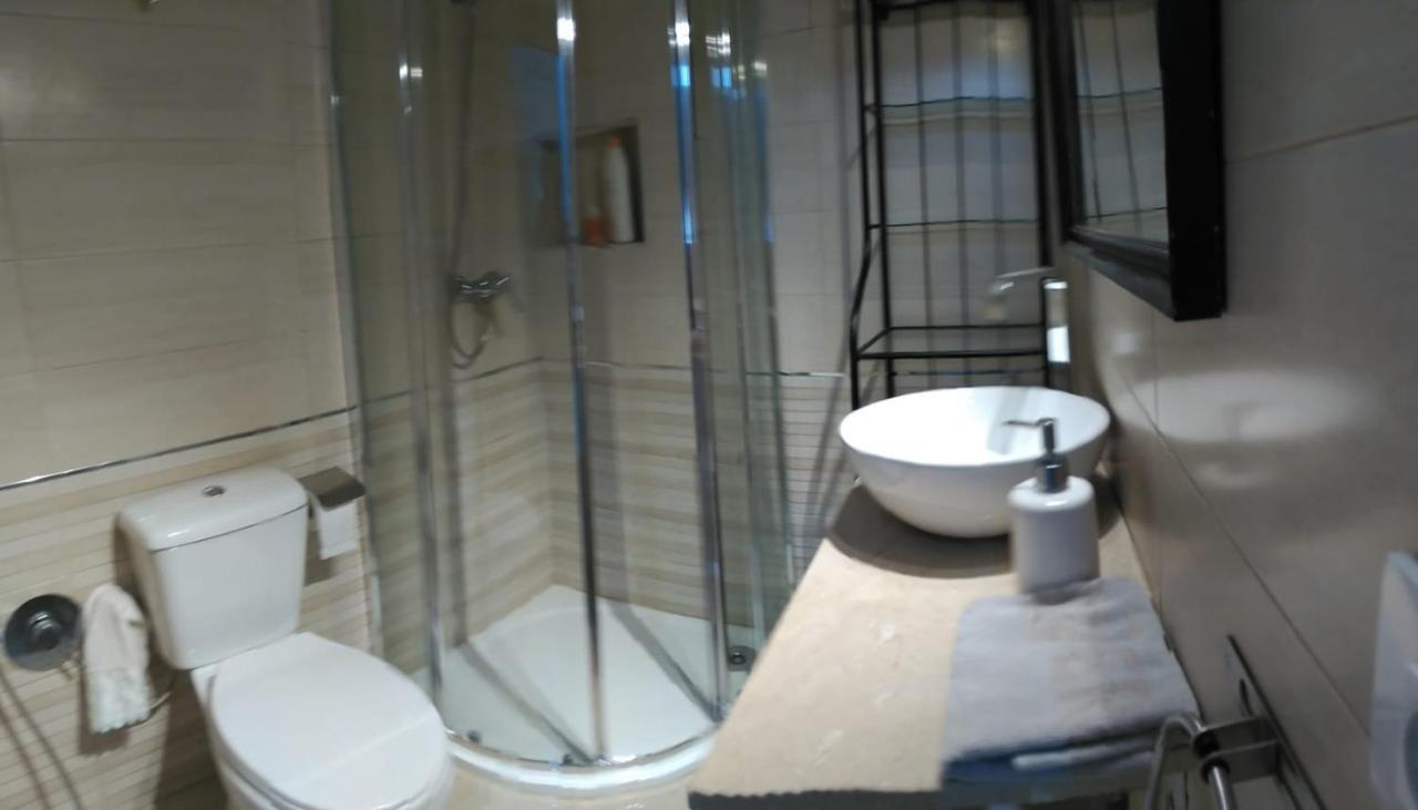 Duplex Daises * San Fernando