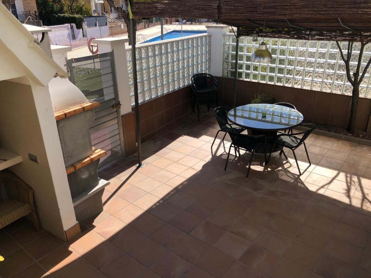 Casa Adosada Con Piscina En Comarruga *