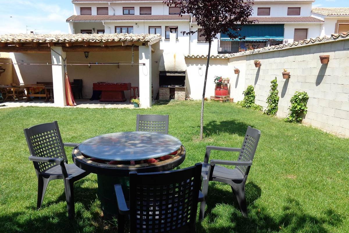 Villazon Ii - A 16 Km De Pamplona Country house Obanos