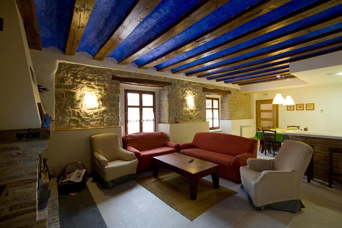 Villazon Ii - A 16 Km De Pamplona Country house