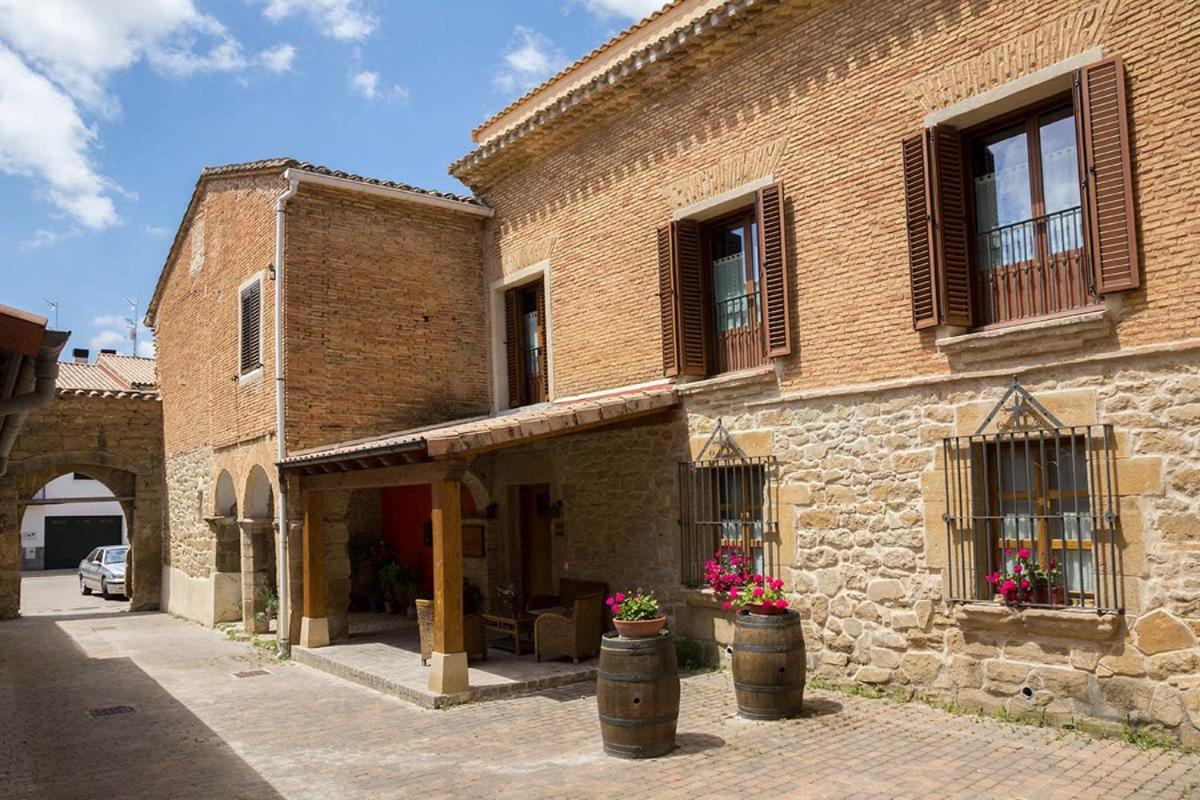 Villazon Ii - A 16 Km De Pamplona Country house Obanos