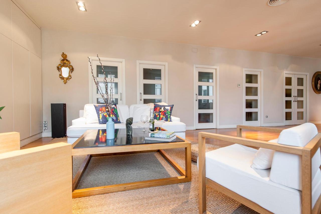 Apartment Cinema Exclusive - Sol Ii Collection - Elevenhost Madrid