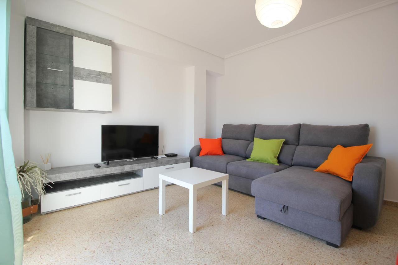 Un Impresionante Apartamento Cerca De La Playa/an Impressive Near The Beach. Apartment *