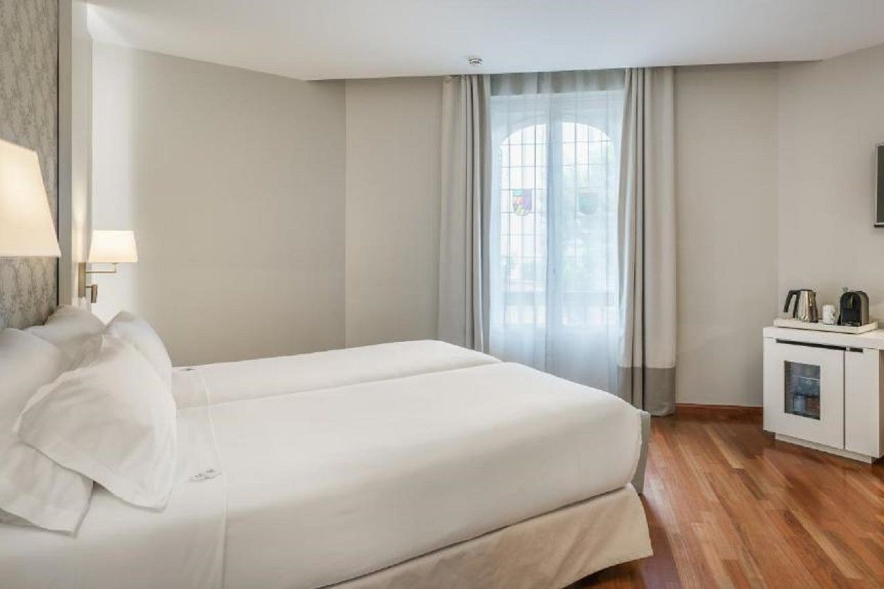 Nh Alonso Martinez Hotel