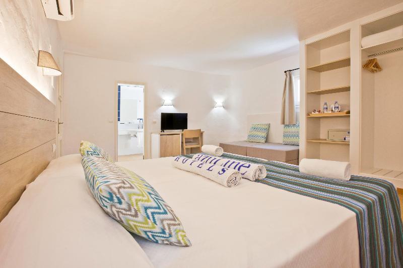 Fergus Style Punta Arabi Es Canar (Ibiza)