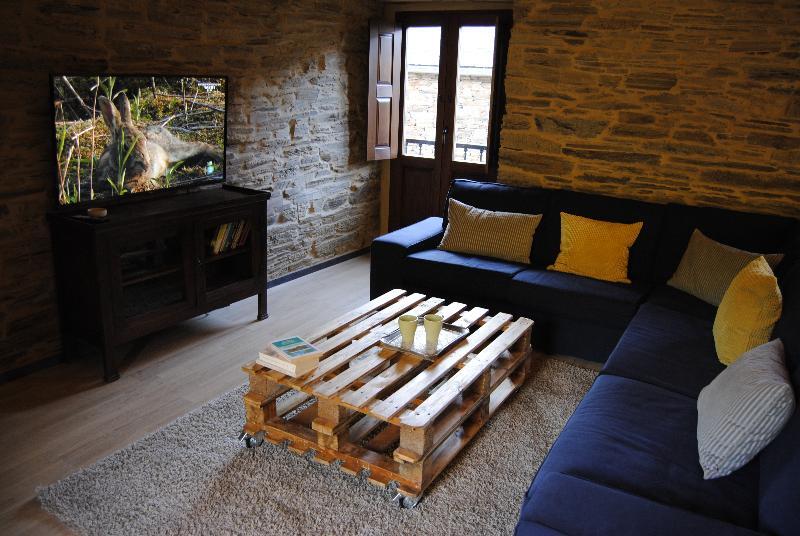 Casas De Outeiro * Samos
